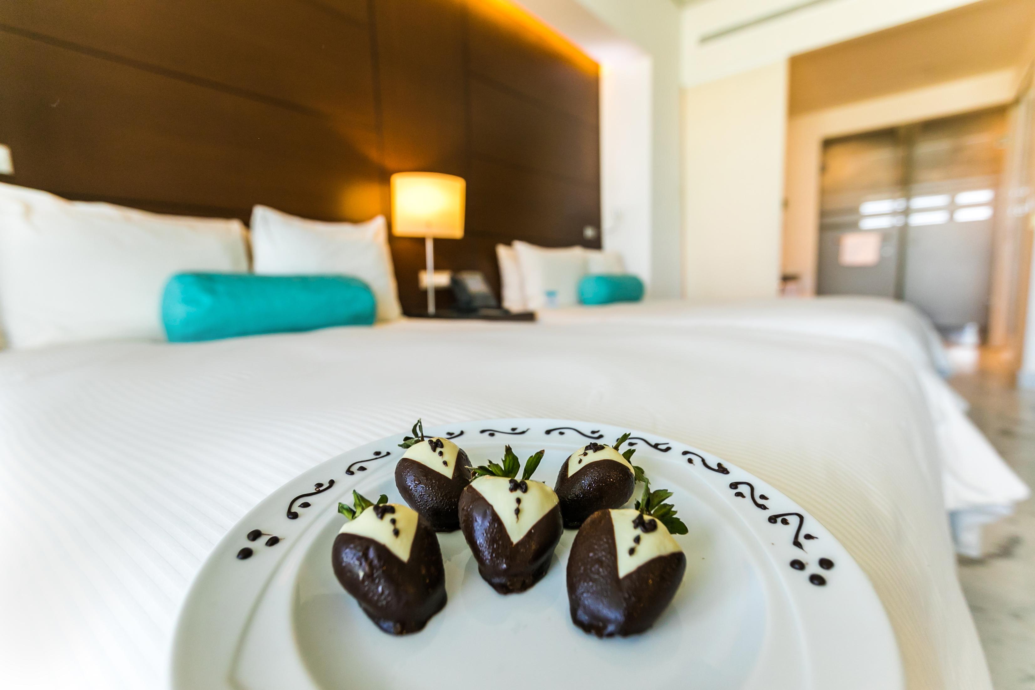 パラシオ ムンド インペリアル アカプルコ エクステリア 写真 Chocolate-covered strawberries