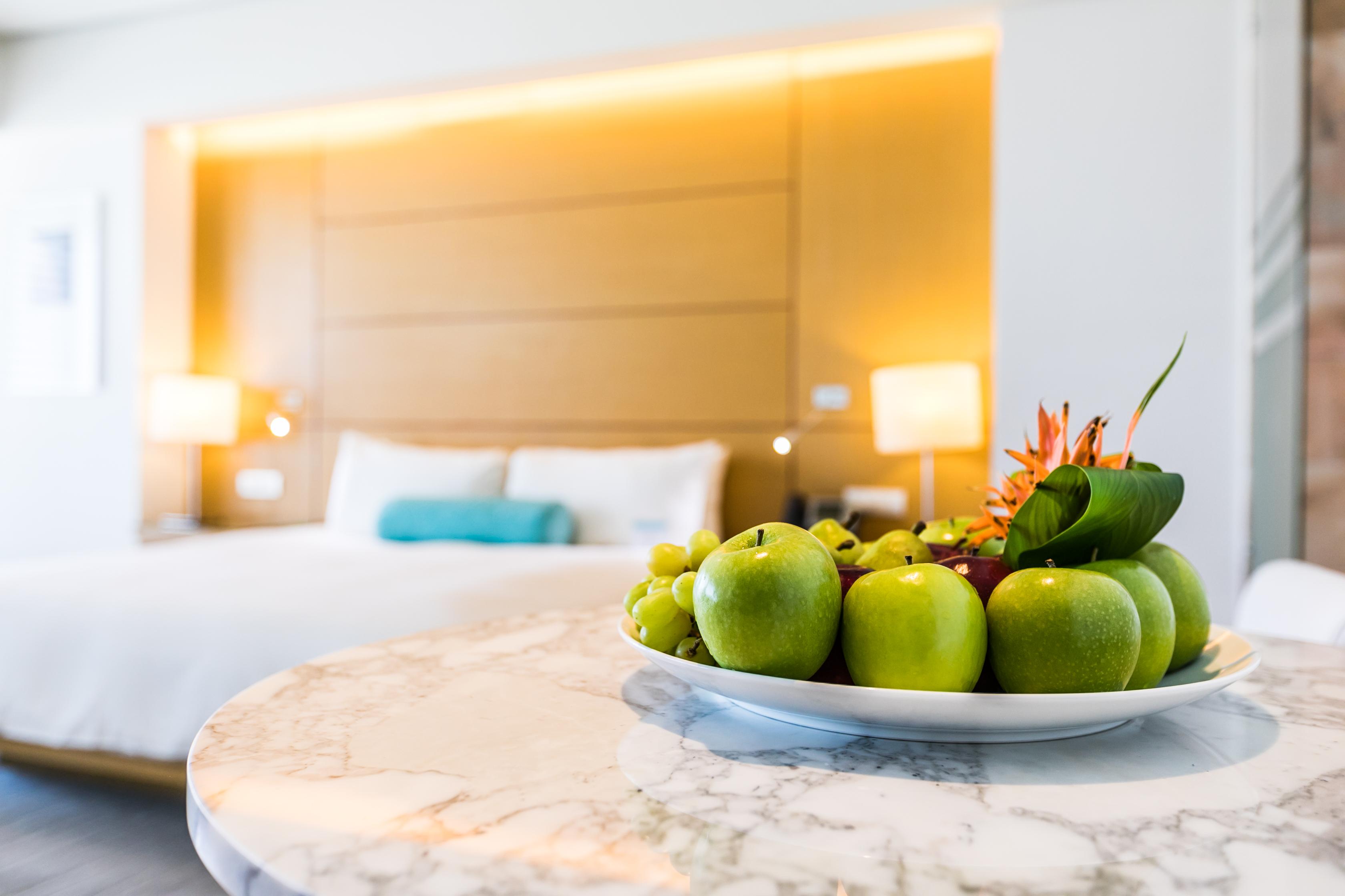 パラシオ ムンド インペリアル アカプルコ エクステリア 写真 A fruit bowl in a hotel room