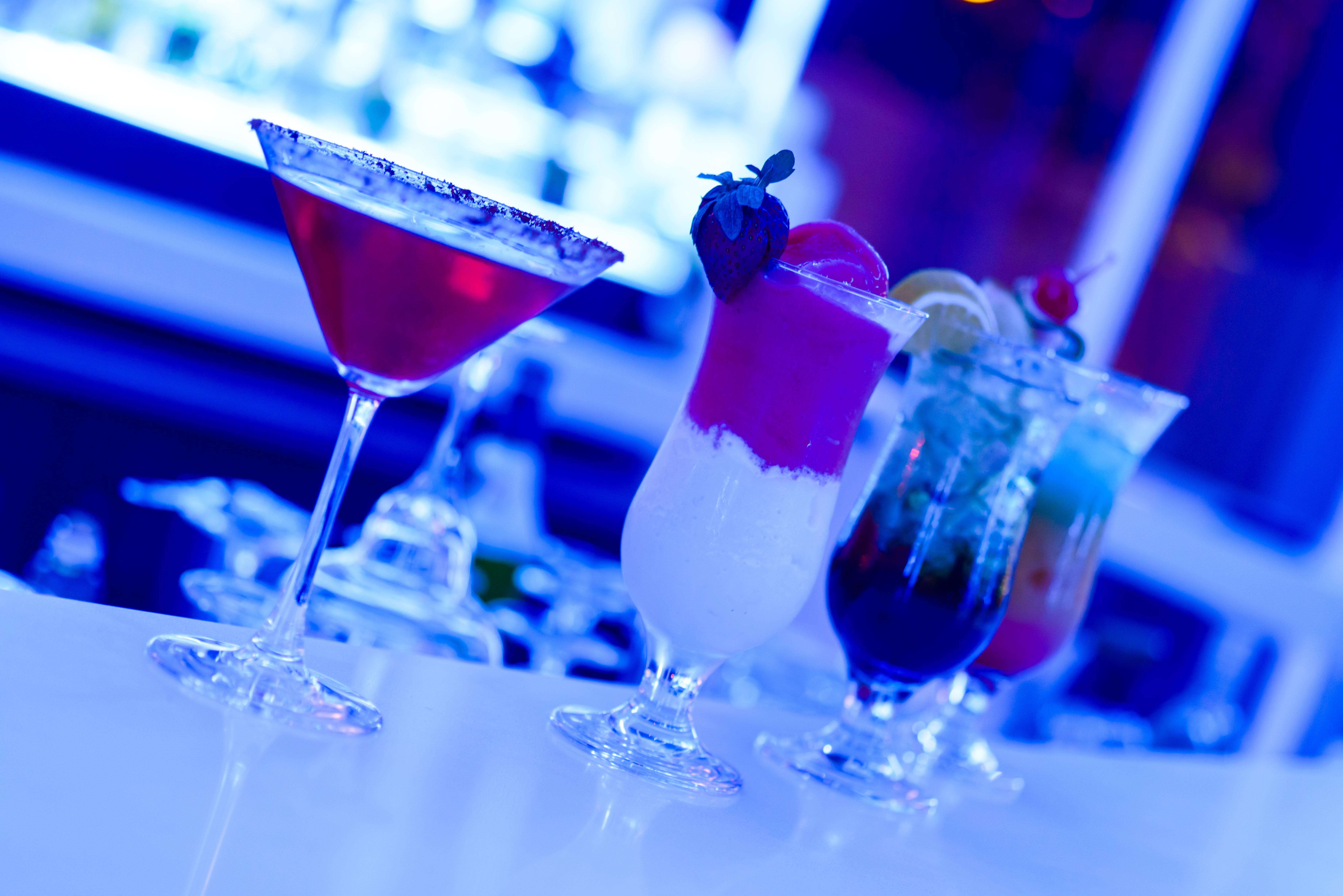 パラシオ ムンド インペリアル アカプルコ エクステリア 写真 A cosmopolitan cocktail